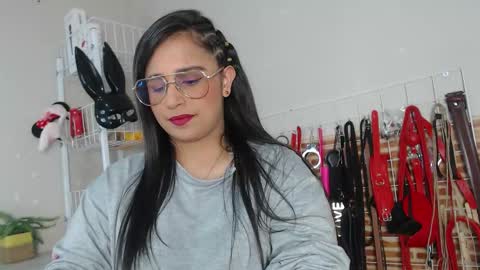 Snapshot of _adahara_queen_ chatting on 4, 12, 2025 Adahara online show from 4, 12, 2025