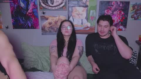 Snapshot of _adrenalinee_ chatting on 30, 11, 2025 KENDALL NATHANRYAN LUCY online show from 30, 11, 2025