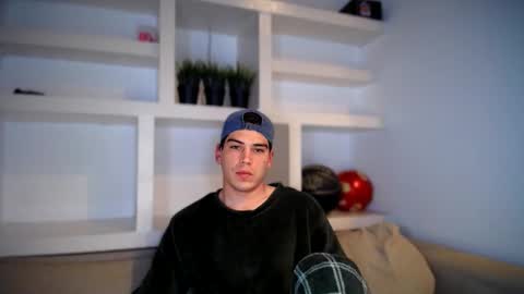 Snapshot of _aesthetic chatting on 18, 11, 2025 _aesthetic online show from 18, 11, 2025