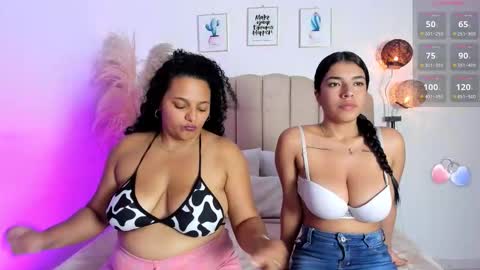 Snapshot of _aithanaa_ chatting on 1, 12, 2025 _aithanaa_ online show from 1, 12, 2025