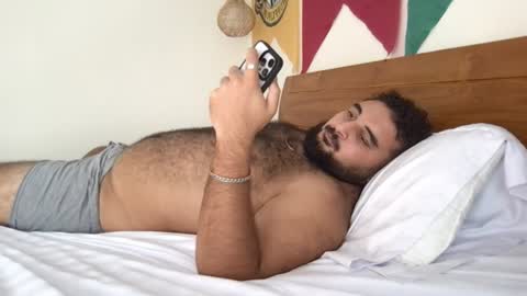 Snapshot of _alan_bear_ chatting on 7, 7, 2026 Alan online show from 7, 7, 2026