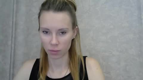 Snapshot of _alex1819 chatting on 14, 11, 2025 _alex1819 online show from 14, 11, 2025