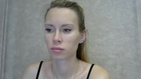 Snapshot of _alex1819 chatting on 16, 12, 2025 _alex1819 online show from 16, 12, 2025