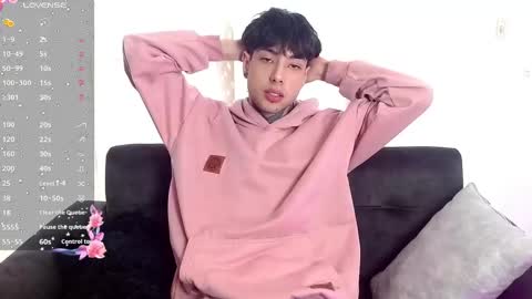 Snapshot of _alexblunt_ chatting on 28, 12, 2024 _alexblunt_ online show from 28, 12, 2024