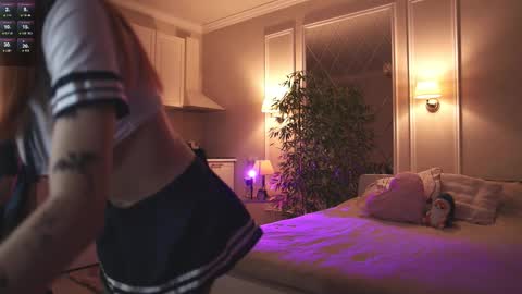 Snapshot of _alice_meyss_ chatting on 22, 11, 2025 _alice_meyss_ online show from 22, 11, 2025