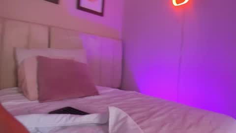 Hii I m Alison   online show from 10, 10, 2025