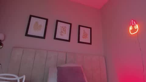 Hii I m Alison   online show from 11, 11, 2025