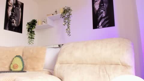 Snapshot of _alissonrose chatting on 24, 1, 2025 Karo online show from 24, 1, 2025