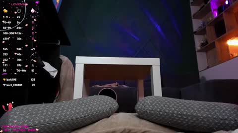 Mia online show from 1, 2, 2025