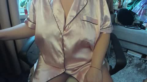 Snapshot of _alyssia_ chatting on 30, 11, 2025 lisa online show from 30, 11, 2025