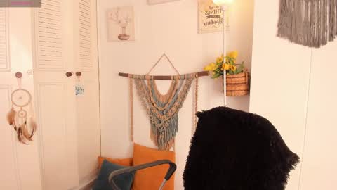 Snapshot of _anaruiz chatting on 18, 11, 2025 Ana Ruiz online show from 18, 11, 2025