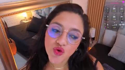 _andrealopez online show from 9, 6, 2026