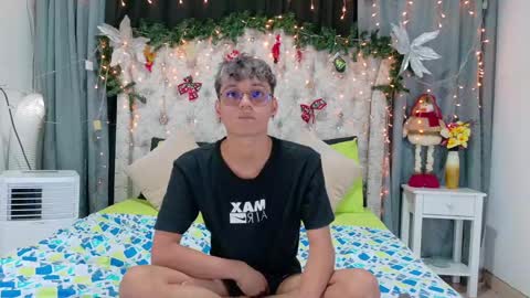 Snapshot of _andrew_williams chatting on 20, 12, 2024 Andres online show from 20, 12, 2024