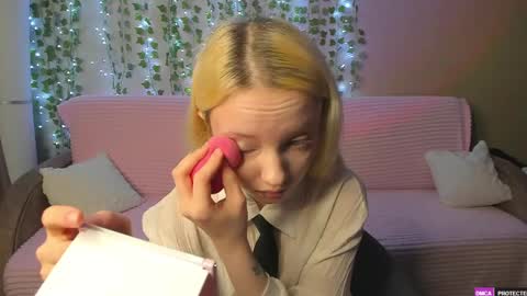 Emily online show from 19, 4, 2026