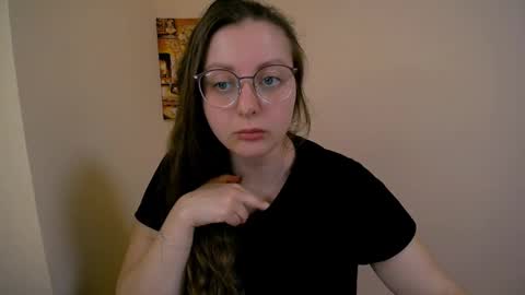 Anna online show from 10, 3, 2025