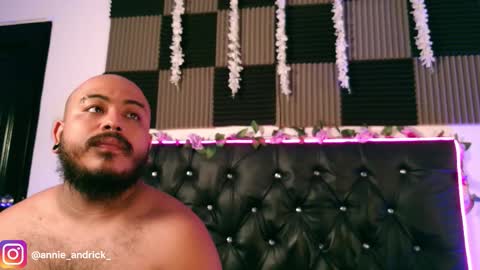 Annie Andrick online show from 28, 3, 2026