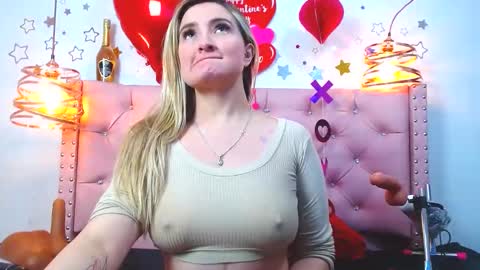 Snapshot of _antonella_11 chatting on 16, 2, 2025 _antonella_11 online show from 16, 2, 2025