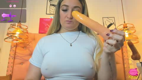 _antonella_11 online show from 31, 3, 2026