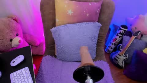 Snapshot of _antonella_dreams chatting on 3, 5, 2026 _antonella_dreams online show from 3, 5, 2026