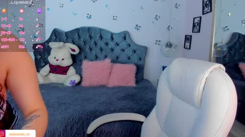 Snapshot of _antonnela_ chatting on 20, 12, 2024 antonnela online show from 20, 12, 2024