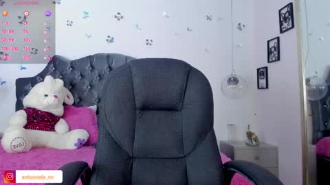 Snapshot of _antonnela_ chatting on 28, 2, 2025 antonnela online show from 28, 2, 2025