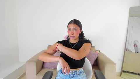 Snapshot of _april_smith_ chatting on 4, 3, 2025 online show from 4, 3, 2025
