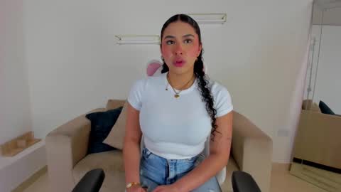 Snapshot of _april_smith_ chatting on 29, 9, 2025 online show from 29, 9, 2025