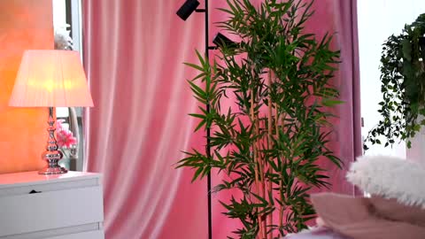 Snapshot of _arielle chatting on 6, 2, 2025 Arielle online show from 6, 2, 2025