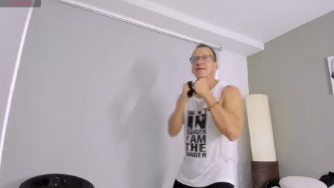 Snapshot of _axelking_ chatting on 14, 10, 2025 _axelking_ online show from 14, 10, 2025