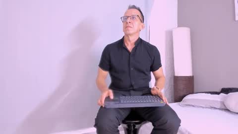 Snapshot of _axelking_ chatting on 15, 10, 2025 _axelking_ online show from 15, 10, 2025