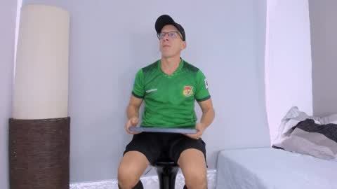 Snapshot of _axelking_ chatting on 18, 11, 2025 _axelking_ online show from 18, 11, 2025