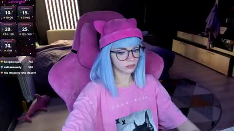 Olivia Subscribe to my Fansly -   online show from 2, 7, 2026
