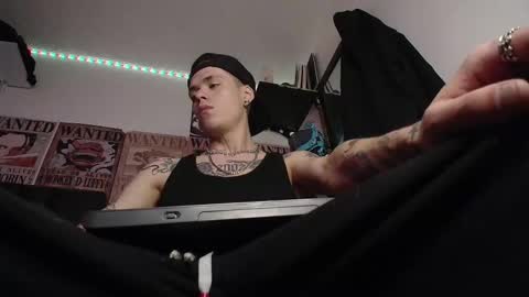 SHADOW online show from 4, 2, 2026