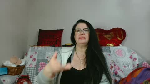 Snapshot of _blue__butterfly_ chatting on 17, 12, 2024 KHALEESI online show from 17, 12, 2024