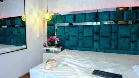 _bonnyandclyde online show from 8, 2, 2026