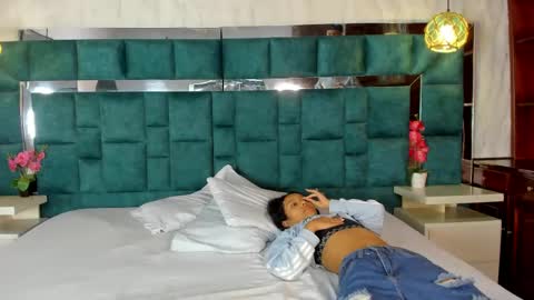 _bonnyandclyde online show from 15, 4, 2026