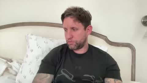 Snapshot of _british_hung_ chatting on 11, 6, 2026 UK BigThick Cock online show from 11, 6, 2026