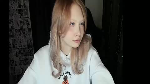 Snapshot of _caramel_milk_ chatting on 21, 1, 2025 Merlizz online show from 21, 1, 2025