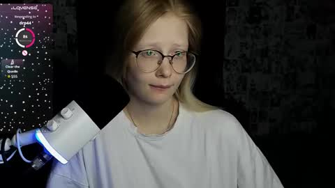 Snapshot of _caramel_milk_ chatting on 23, 9, 2025 Merlizz online show from 23, 9, 2025