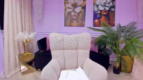 _carlawhite_ online show from 27, 11, 2025