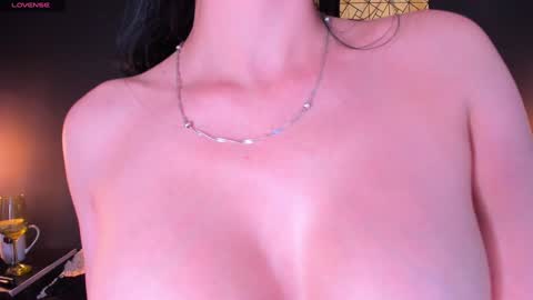 Snapshot of _caro_lyne_ chatting on 3, 2, 2025 Carolina online show from 3, 2, 2025