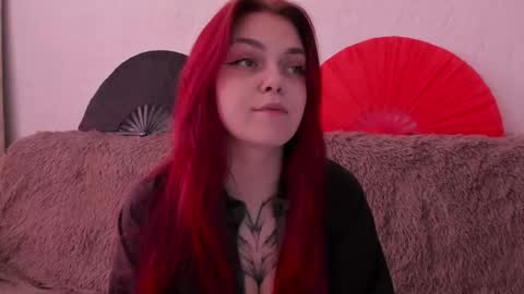 Snapshot of _caroline_coy chatting on 9, 6, 2026 Caroline online show from 9, 6, 2026