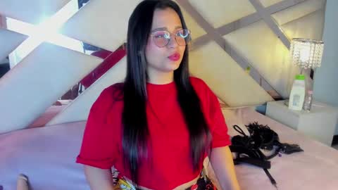 Snapshot of _carolinee_sweet chatting on 29, 12, 2024 Caroline Sweet online show from 29, 12, 2024