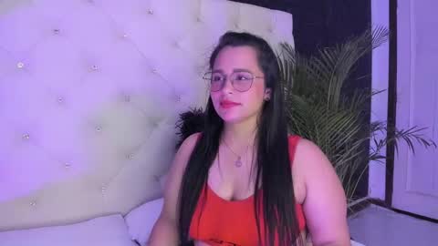 Snapshot of _carolinee_sweet chatting on 8, 1, 2025 Caroline Sweet online show from 8, 1, 2025