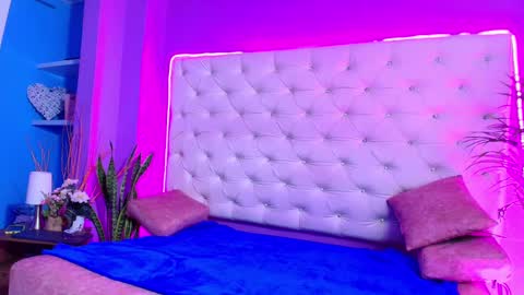 Snapshot of _carolinee_sweet chatting on 20, 1, 2025 Caroline Sweet online show from 20, 1, 2025