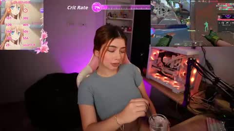 Snapshot of _celeste_xx chatting on 24, 9, 2025 _celeste_xx online show from 24, 9, 2025