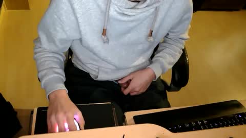 Snapshot of _chris_87 chatting on 18, 2, 2025 chris 87 online show from 18, 2, 2025