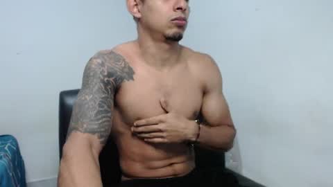  crissgex  online show from 26, 4, 2026