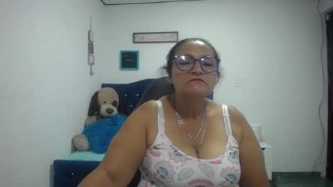 Snapshot of _cristal09 chatting on 12, 9, 2025 _cristal09 online show from 12, 9, 2025