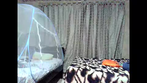 Snapshot of _cristal09 chatting on 13, 10, 2025 _cristal09 online show from 13, 10, 2025